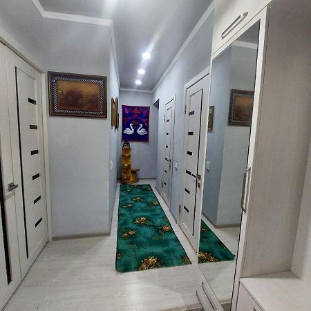 Downtown Homestay Bichkek Extérieur photo